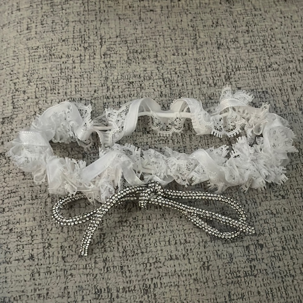 Bridal garter